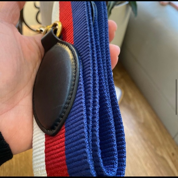 Gucci Bee 🐝 leather bag with pearls… - Picture 8 of 10